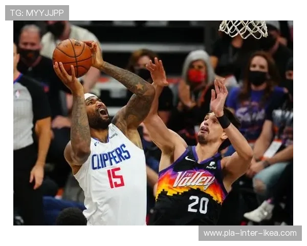 托布绝杀机会被封盖03秒空接再遭重创倒霉透了